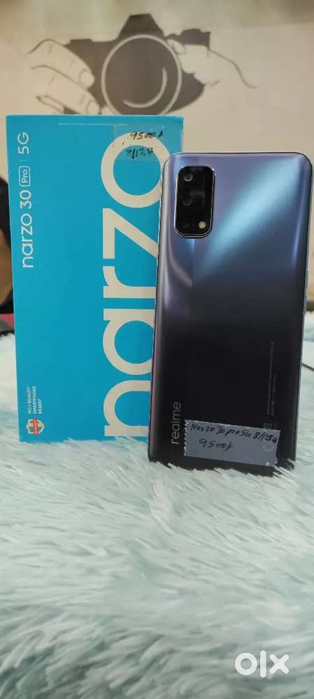Realme Narzo 30 Pro 5G 8/128GB in good condition with box, charger