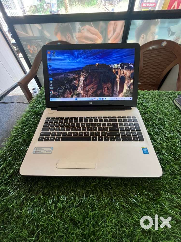 Hp laptop i3-5thgen 8gb /128gbssd + 1 Tb hard disk