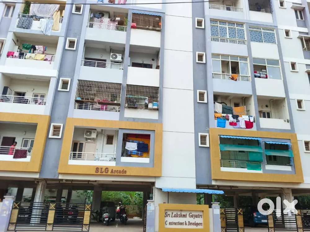 TO-LET​  Spacious 2BHK 1100 Sqft Flat  West Facing  SujathaNagar