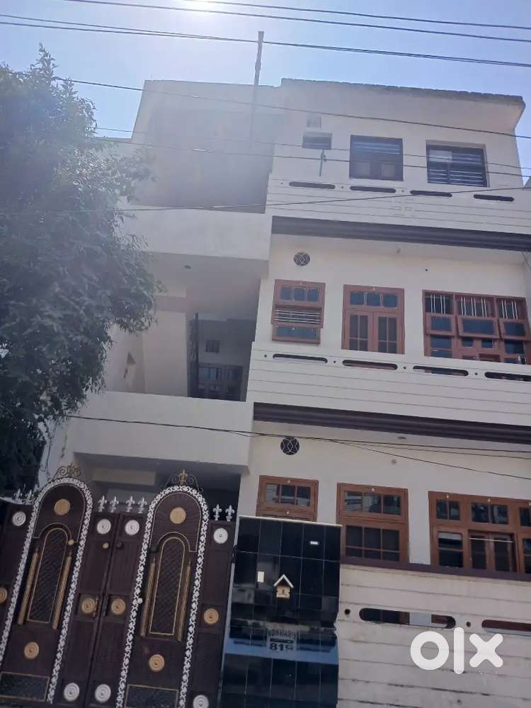2.5 storey 80 GAJ KOTHI