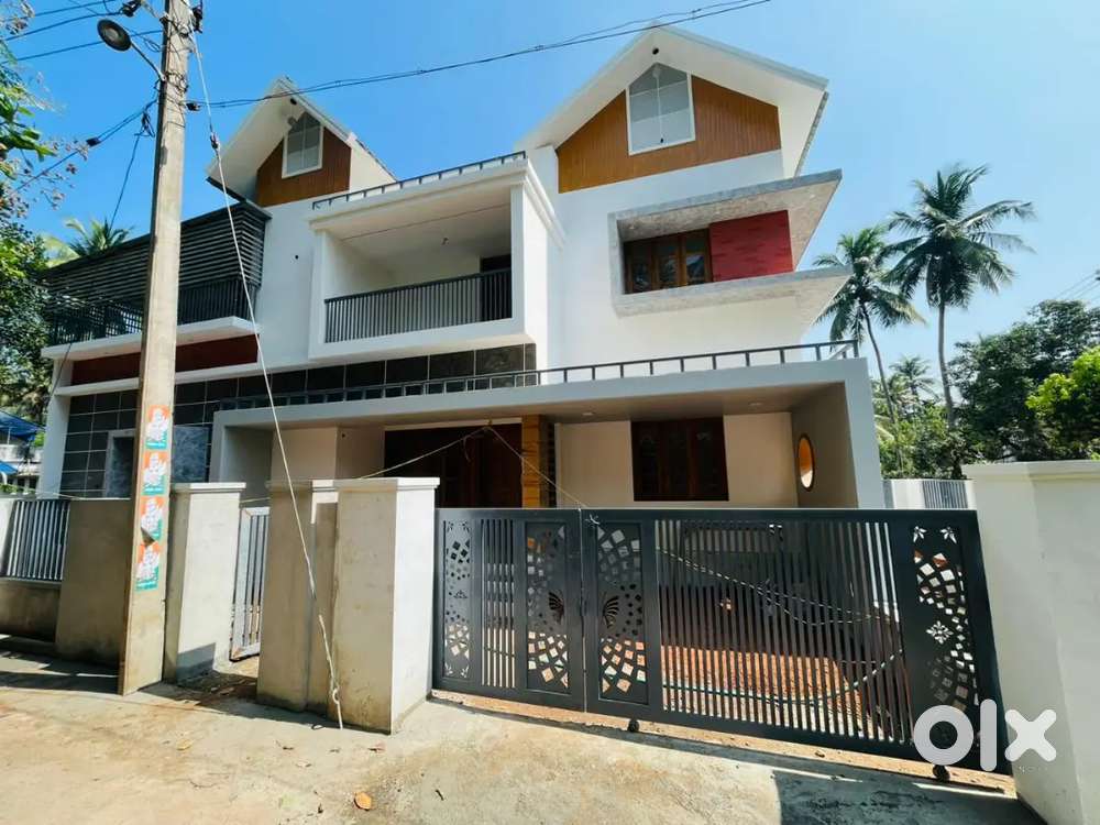 1750 SqFt, 5 cent,3bhk Villa, Mundoor  Thrissur