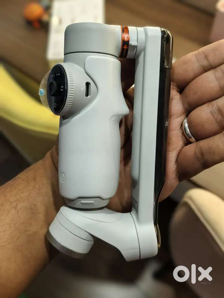 Insta360 Flow – Brand New Condition  Unused  Best Deal