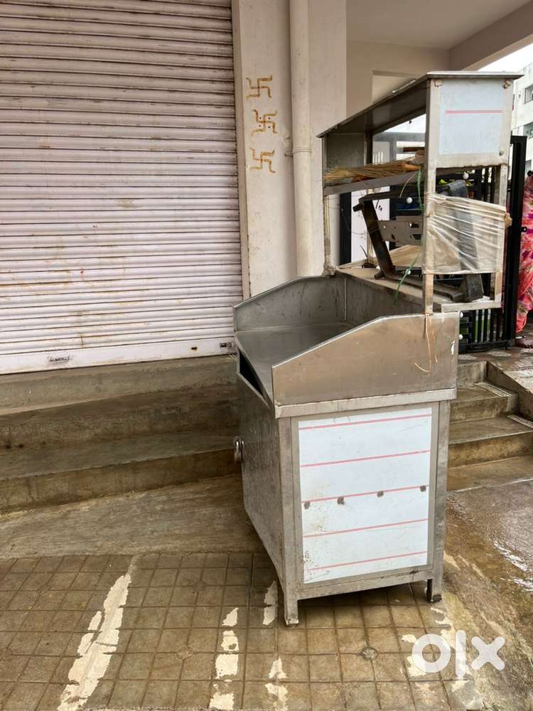 Tea stall of 4 Feet