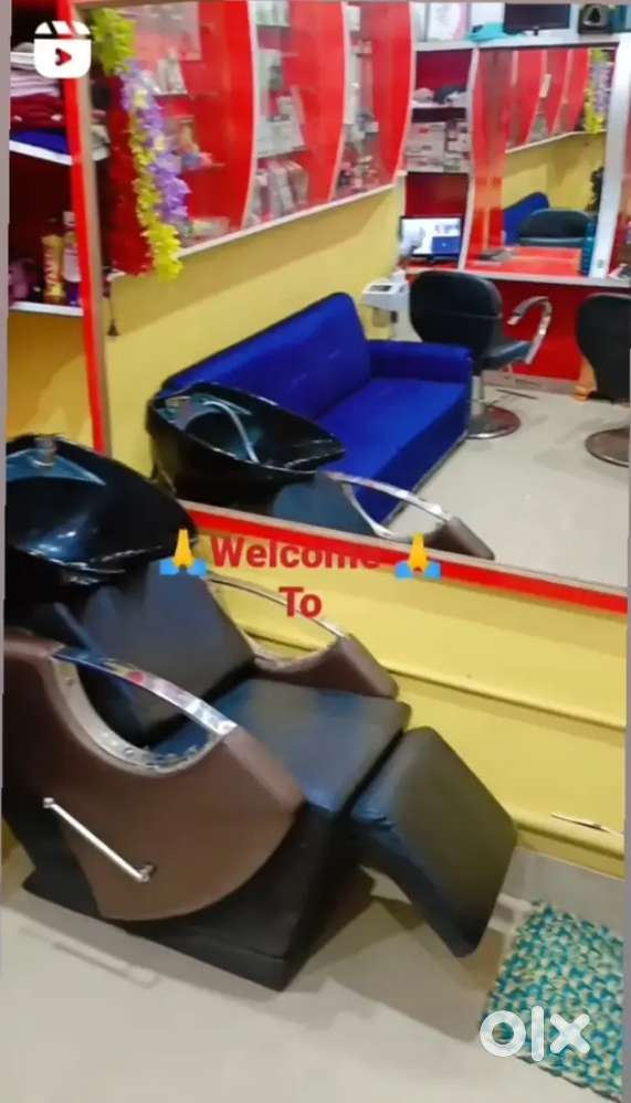 I want to sale my al new beauty parlour with full furnished