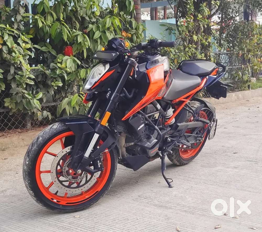 KTM DUKE 200 DUAL ABS MINT CONDITION