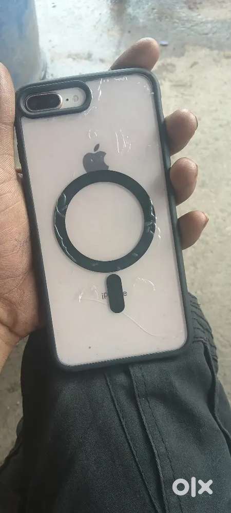 iPhone 11 liya isko sell karna h full condition okk