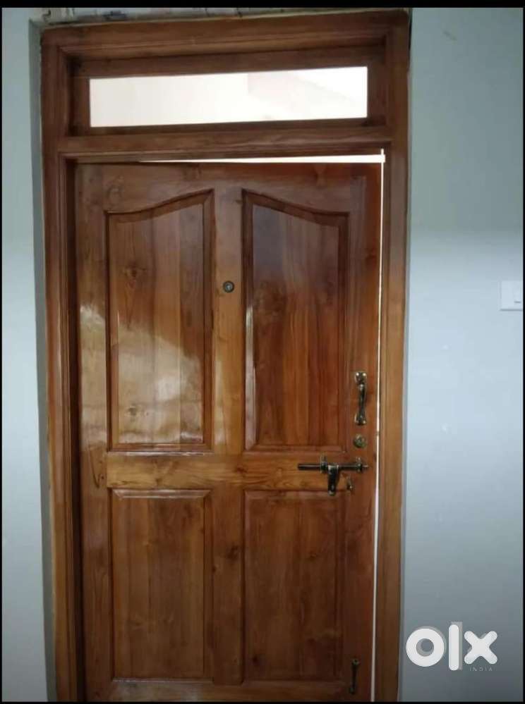 2 bhk semi furnished flat with covered parking