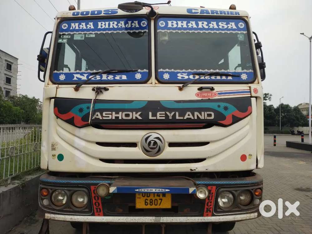 Ashokleyland  model-MG3520/54 Tcc ,Unladen-10700  ,laden-35000