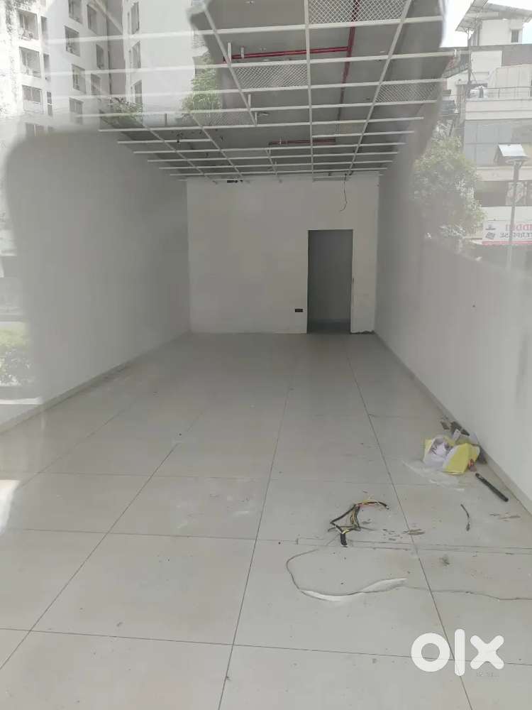 Semi basement 950 sqft