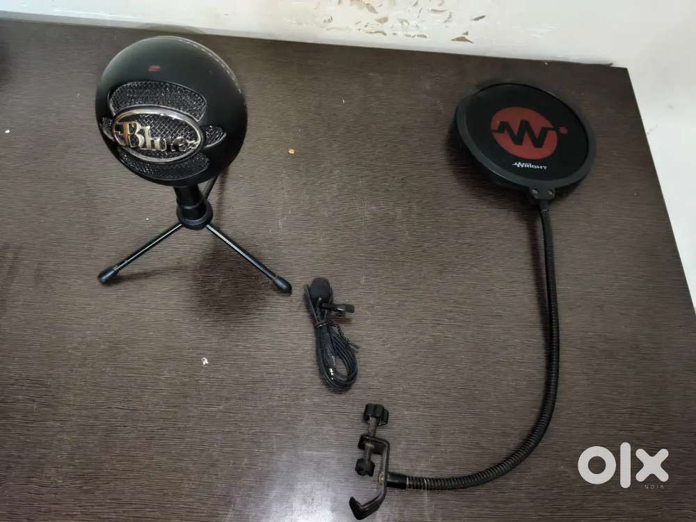 Selling Microphone Bundle – Blue Snowball + Pop Filter + Lavalier Mic