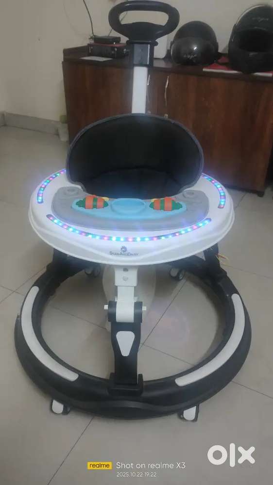 Baby walker vehicle for below 1year