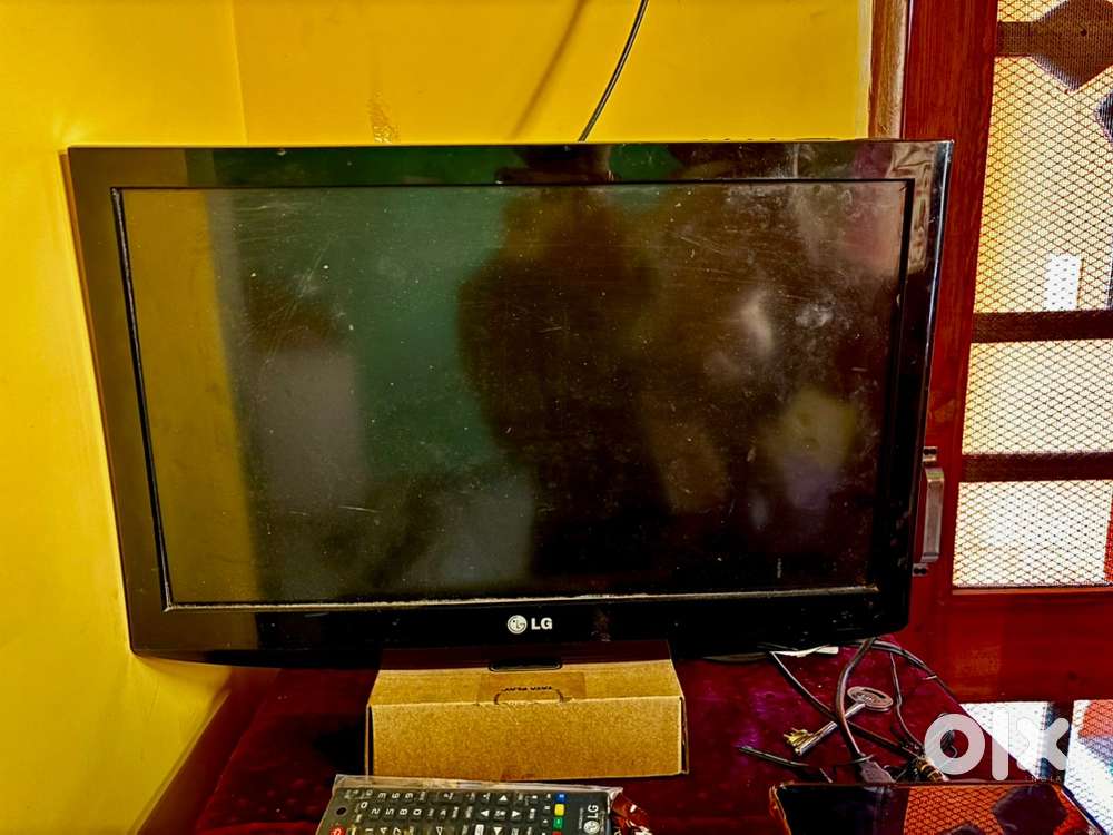 LG LED TV 23 inch