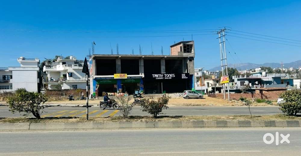 First floor commercial hall for rent