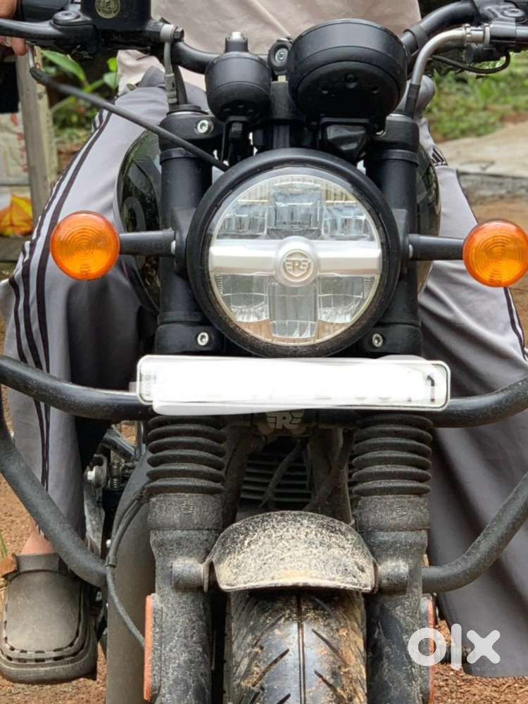 Hunter 350 headlight