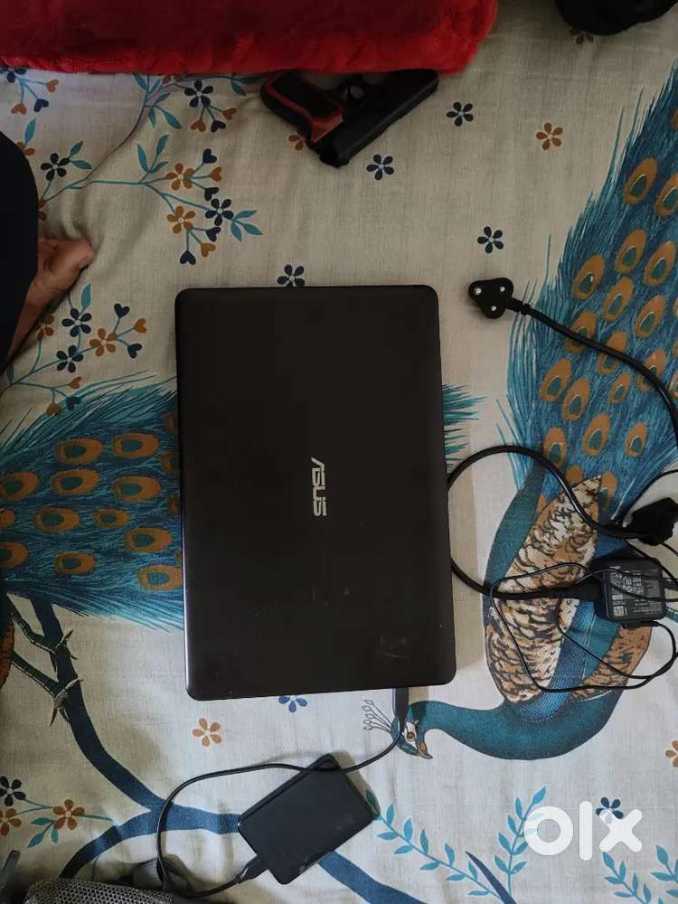 Asus X541U Laptop