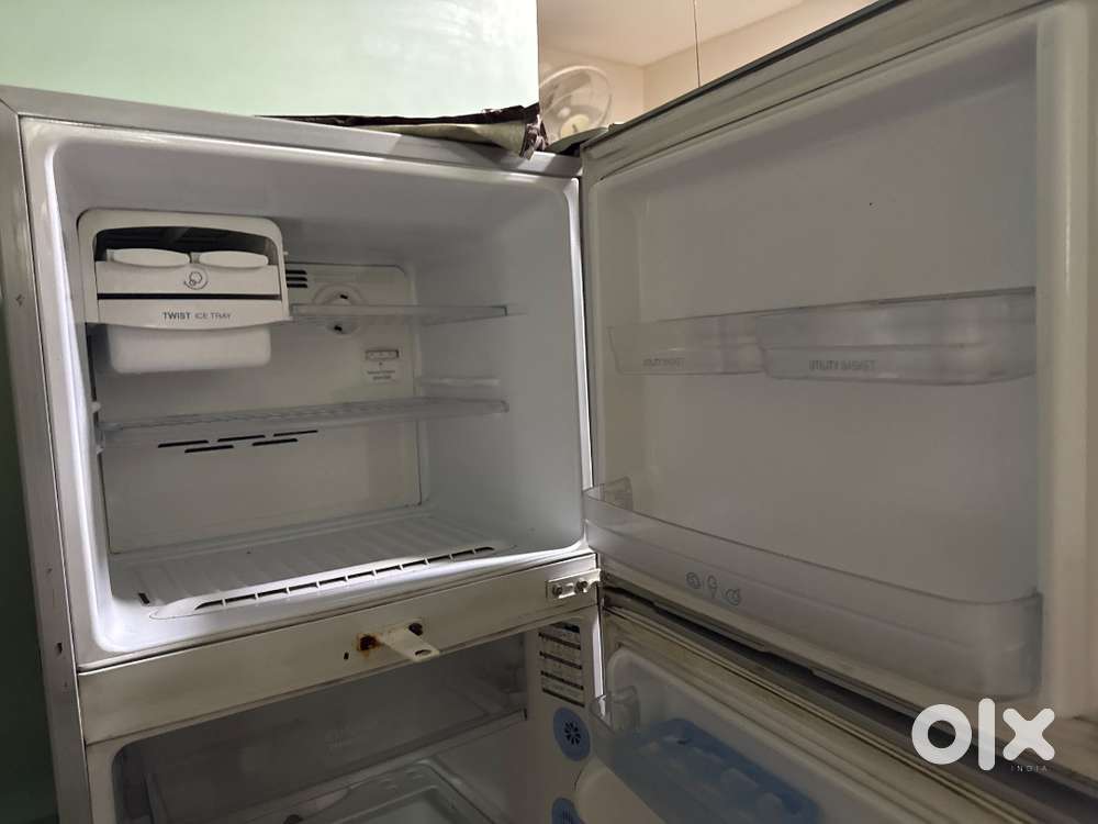 LG double door 310 lt fridge