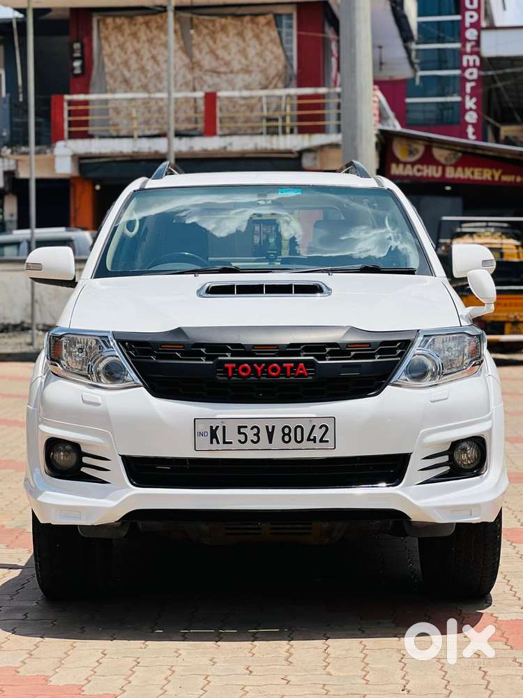 Toyota Fortuner 2011-2016 4x2 Manual, 2015, Diesel