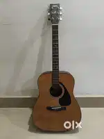 Yamaha F280 Acoustic Guitar  Excellent Sound  Slightly Negotiable