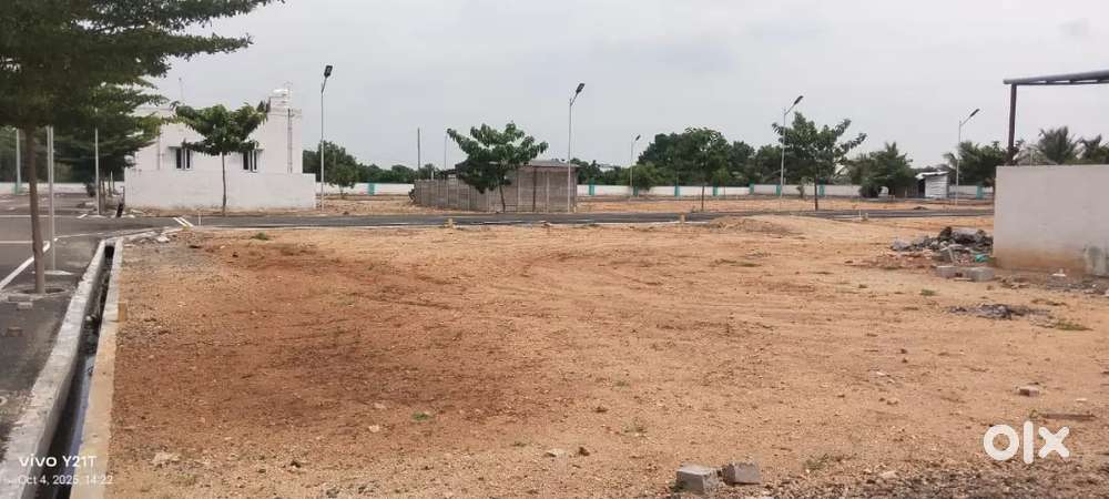 வெள்ளோட்டில் காலி வீட்டு மனைகள் விற்பனைக்கு உள்ளன