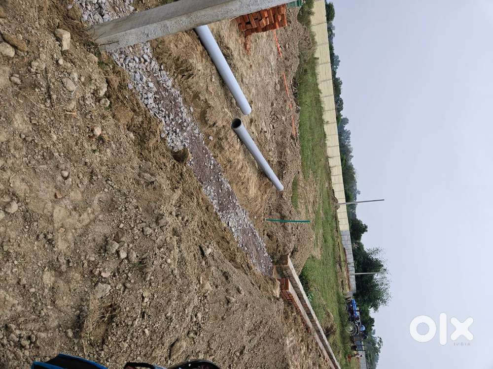 कॉर्नर प्लाट 30 फ़ीट Rcc रोड तुरंत बनाकर रहने योग्य गेटेड प्रोजेक्ट