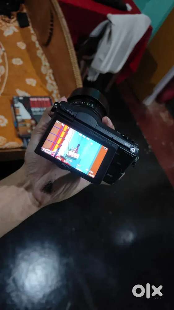 Sony Alpha 5100 prime lens 56mm