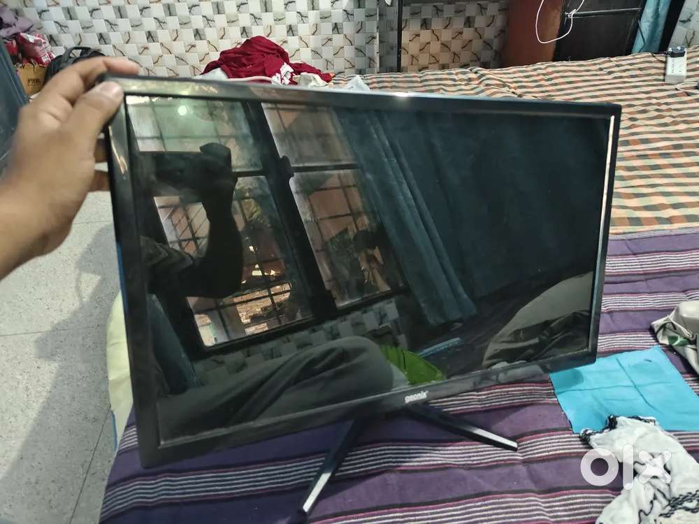 22 inch geonix monitor 60 hertz
