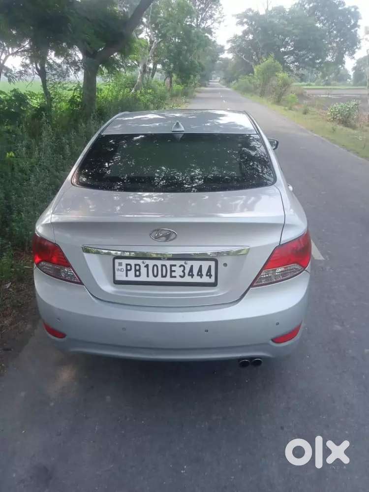 Hyundai New Verna 2011 Diesel 98000 Km Driven
