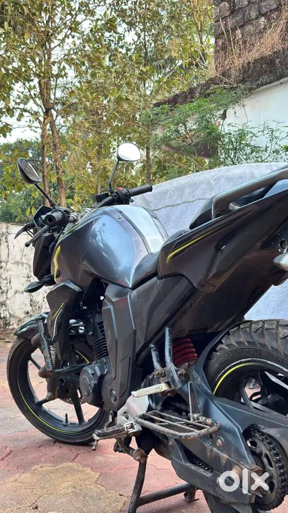 Yamaha FZS FI