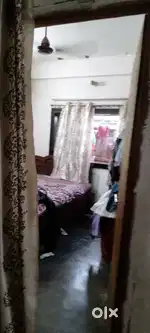 Room for rent. Only for women. No boys allowed