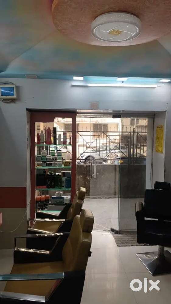 Running Salon shop for rental or set up sell