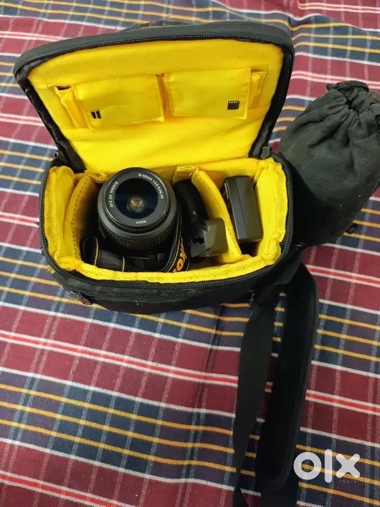 NIKON D 5100