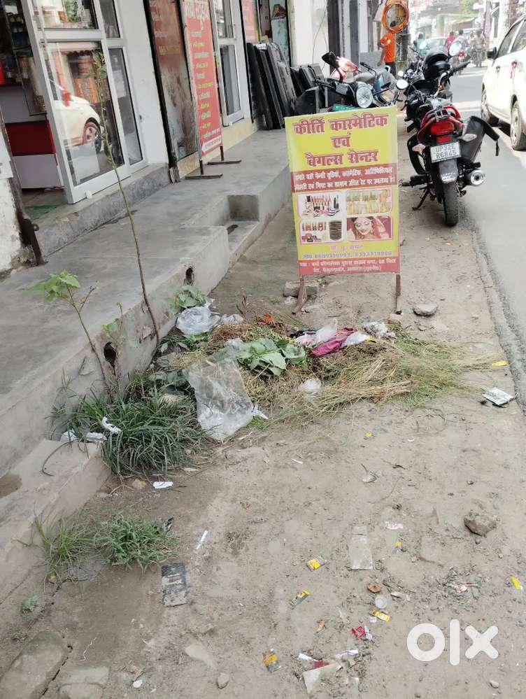 Sales Girl for Cosmetic Shop