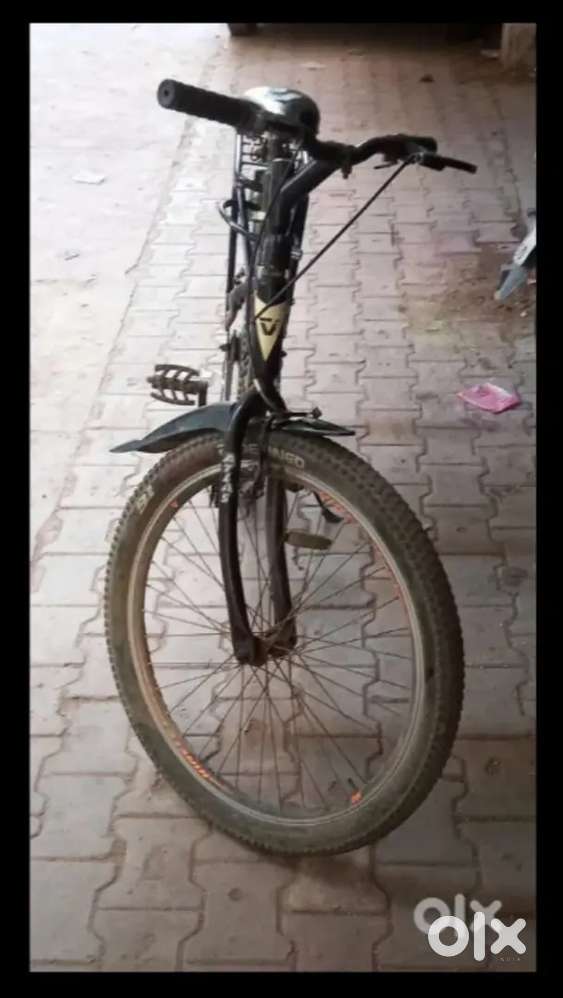 Bicycle available in good condition non geared with bill