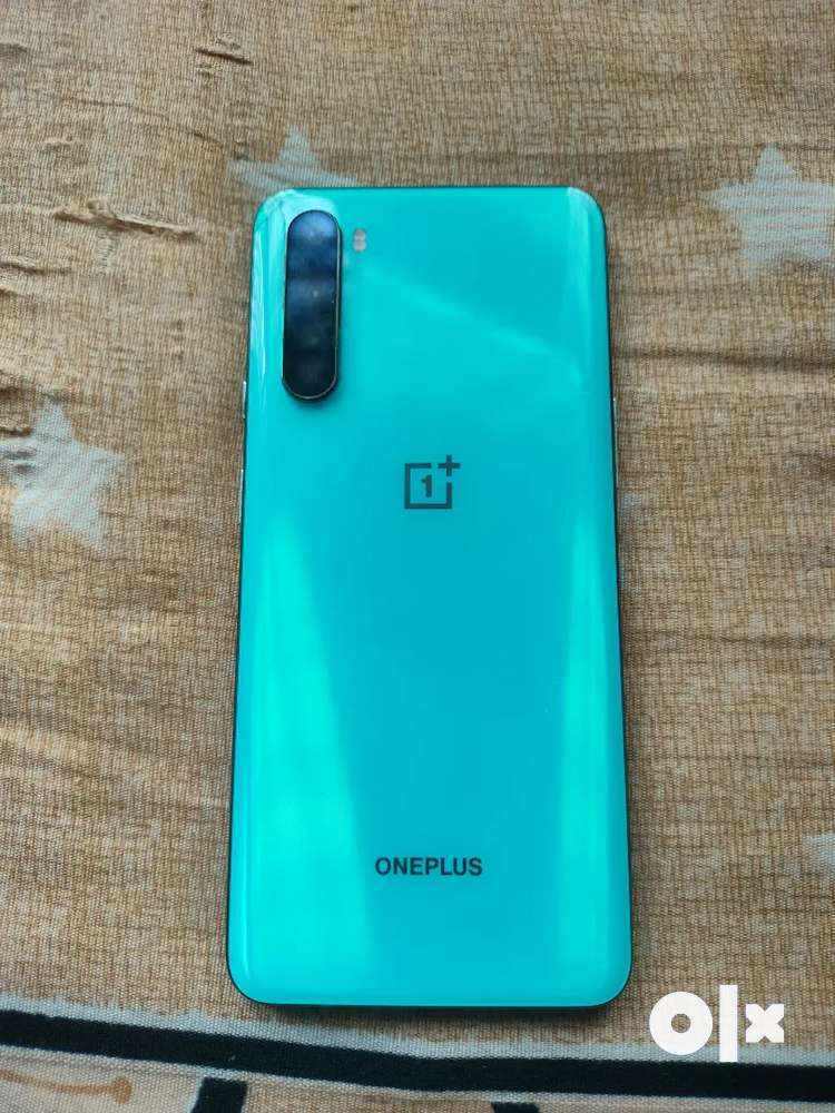 One plus nord 5G 8+5/128GB girl  phone