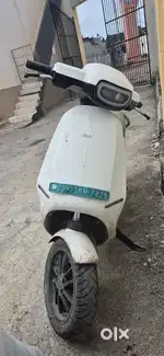 Ola Best Electric Two wheeler Tip Top 2022 end