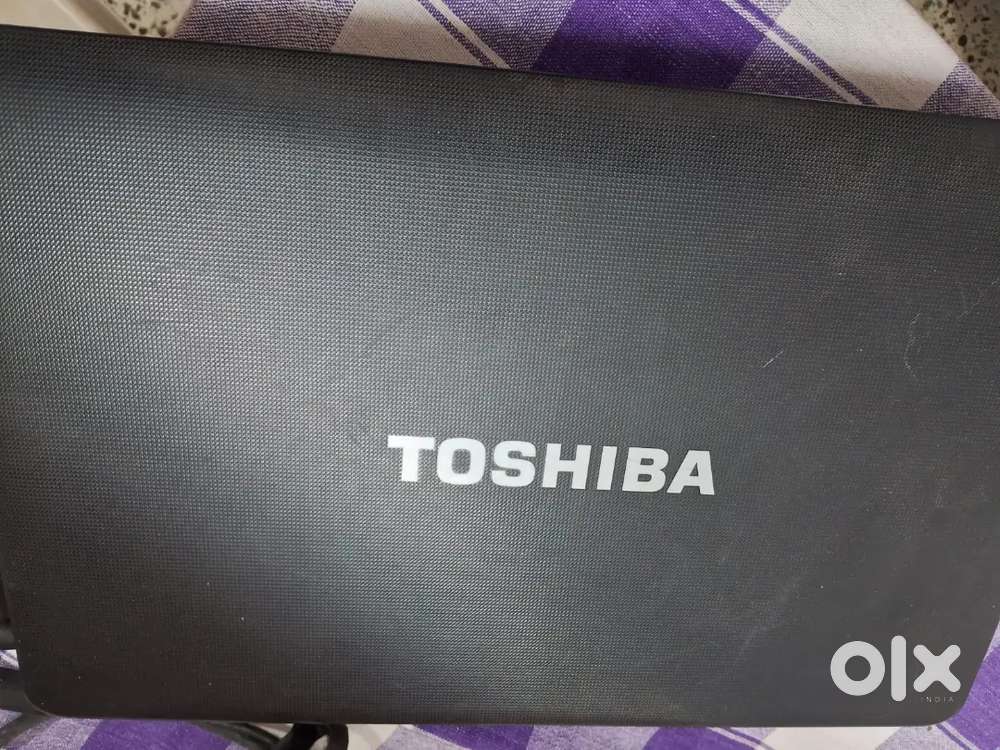 Toshiba laptop excellent ondition new battery at low price