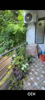 INDEPENDENT BUILDER FLOOR
