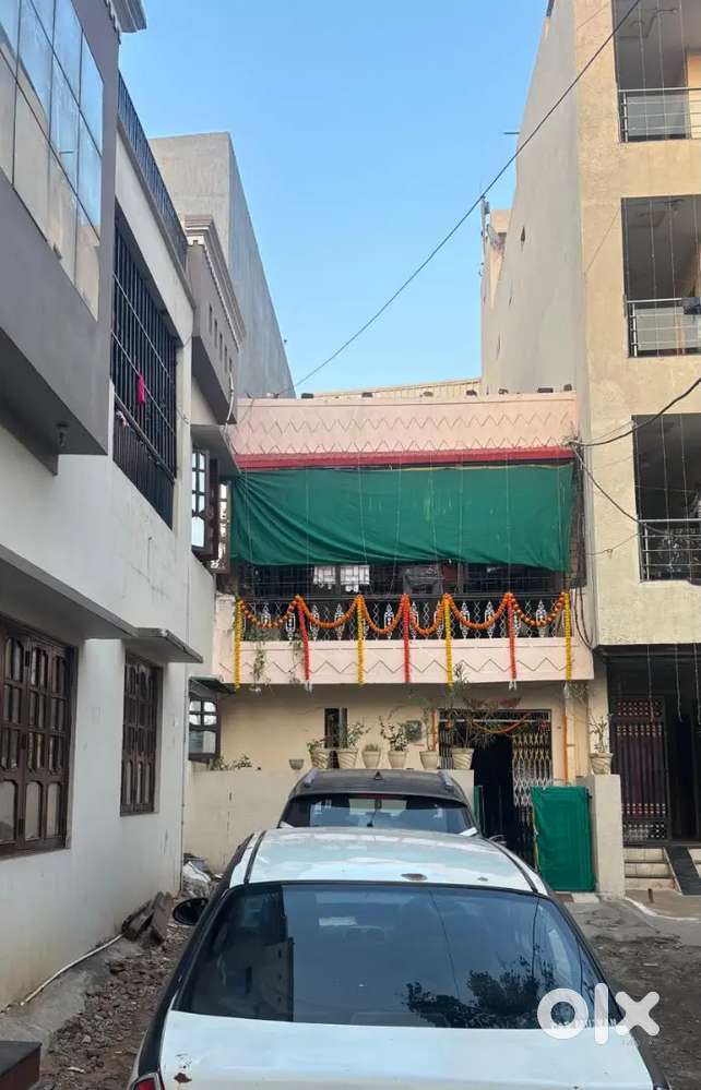 4BHK Independent corner House with multiple car parking
