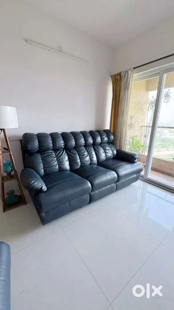 Recliner sofa