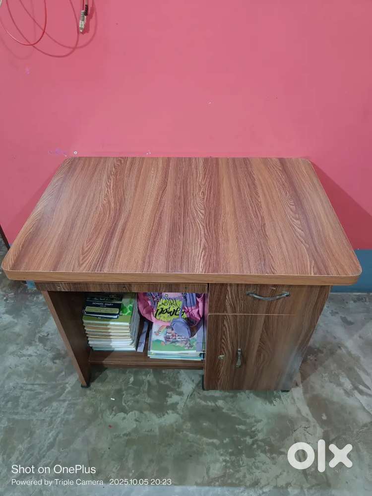 Computer Table