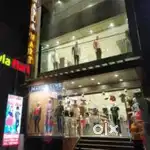 Brended showroom want staff Male candidates urgent vacancy only experi