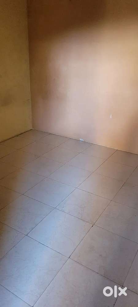 Room available only girls Rs.2500