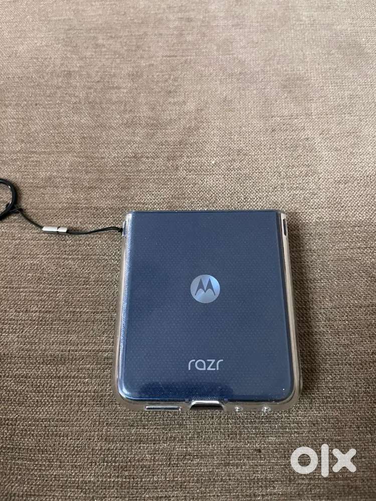 Moto Razr 60 - Looks Brand New