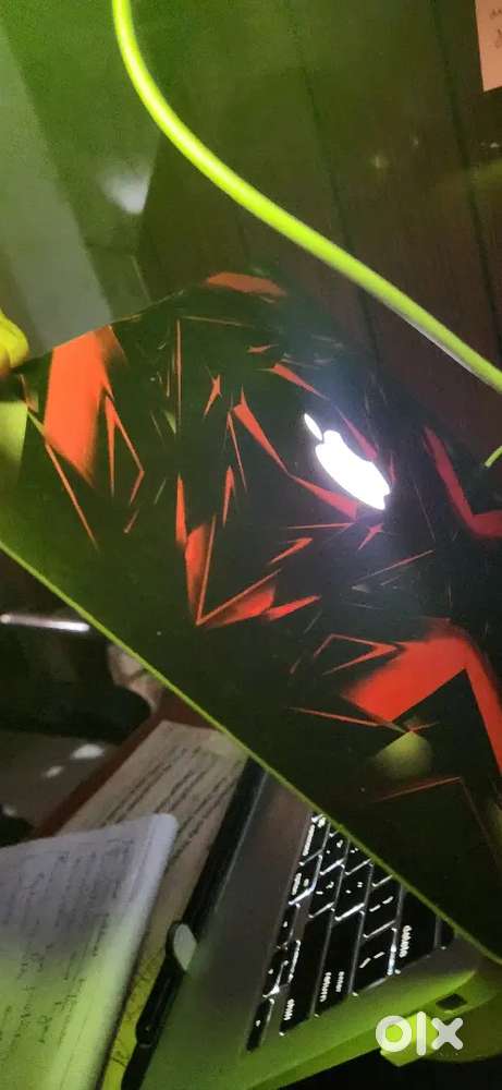 Macbook air 2015 , 11 inch 8gb