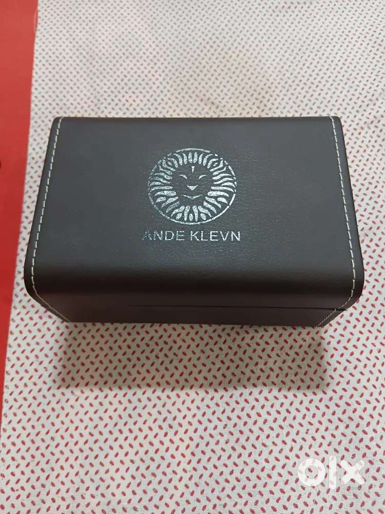 Wrist watch for ladies