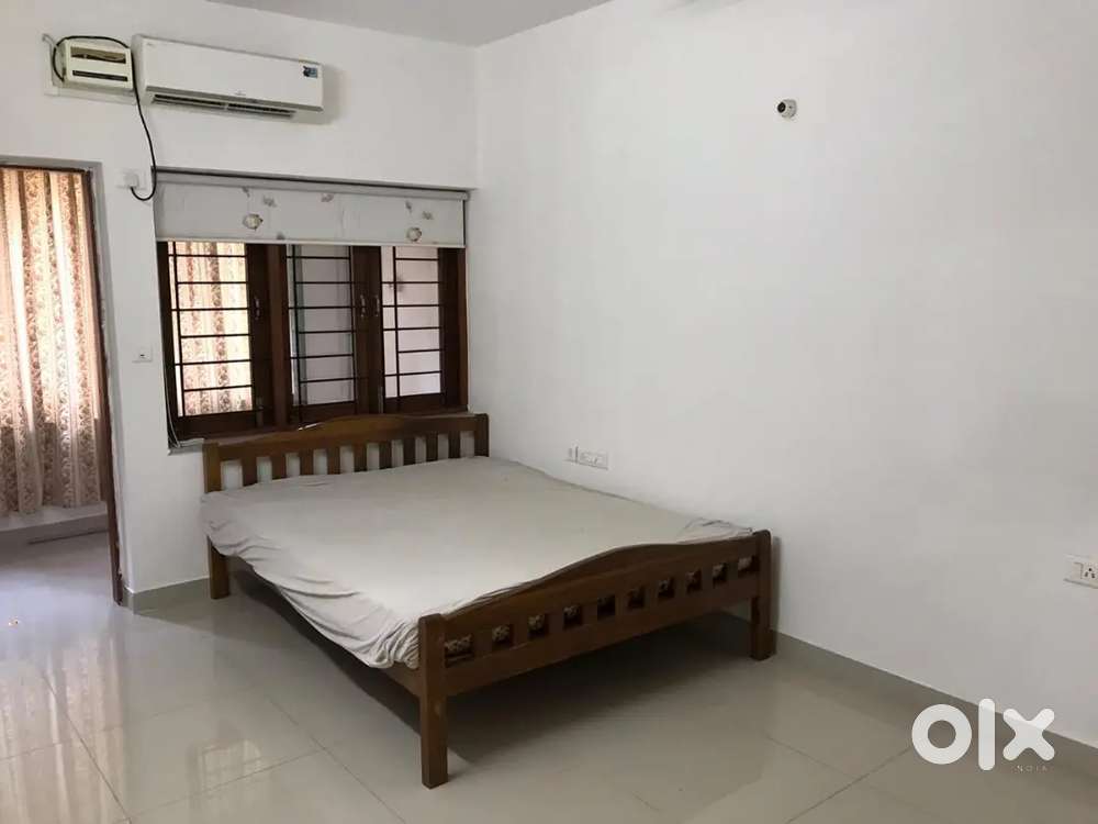 3 Bhk fully furnished flat with sea view sale at caranzalem 2.45 cr