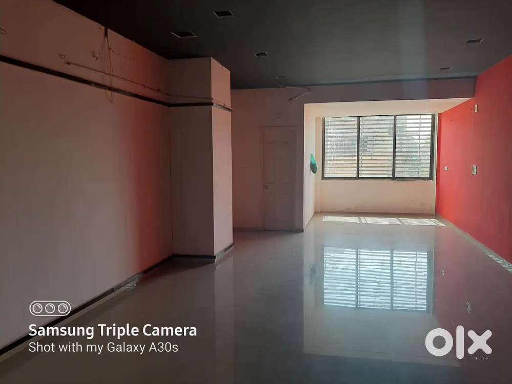 2000 Sq.f Office For Sell