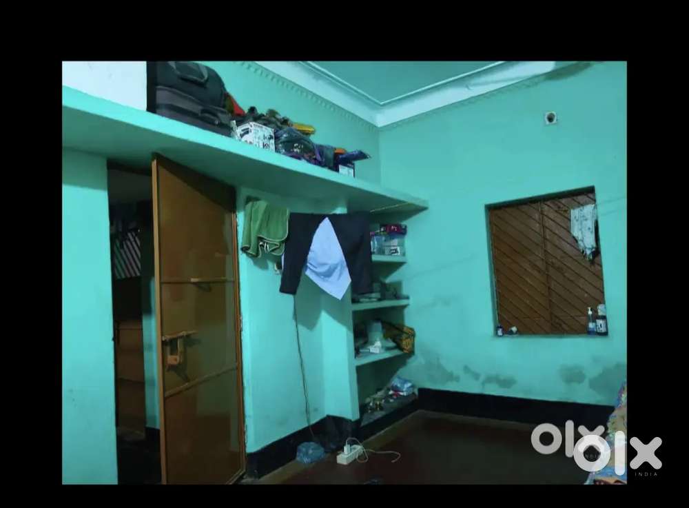 I need a female roommates