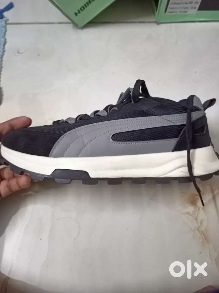 Black & White Casual Shoes – Size 9 – Lightly Used – Bought Recently