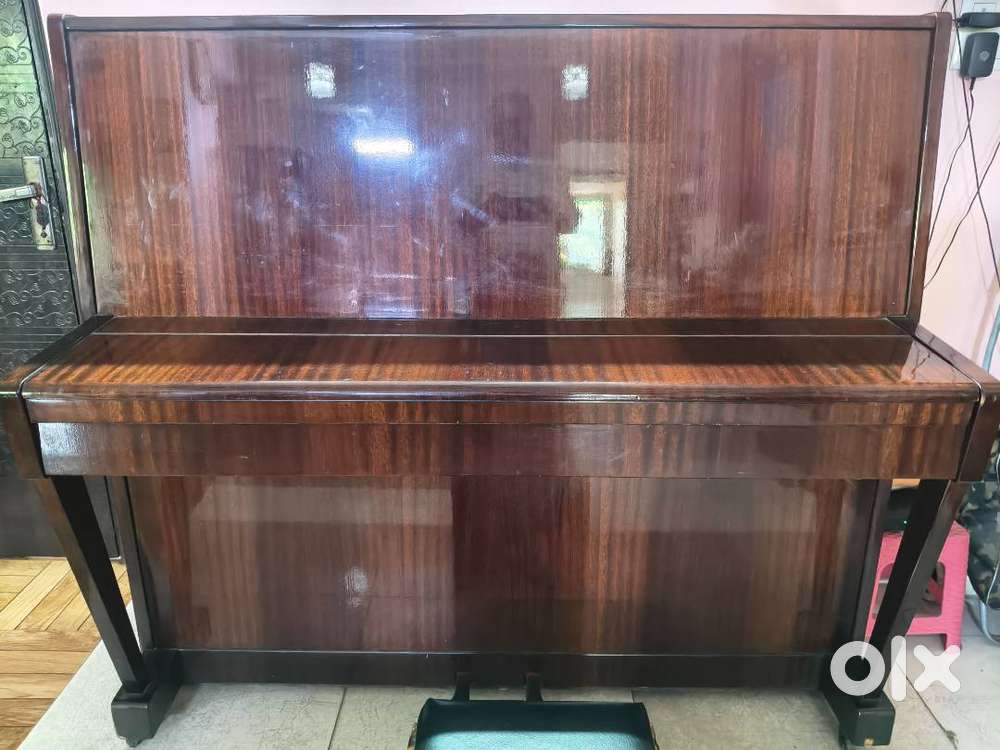Manual 6 Octave Upright Piano (Russian make)